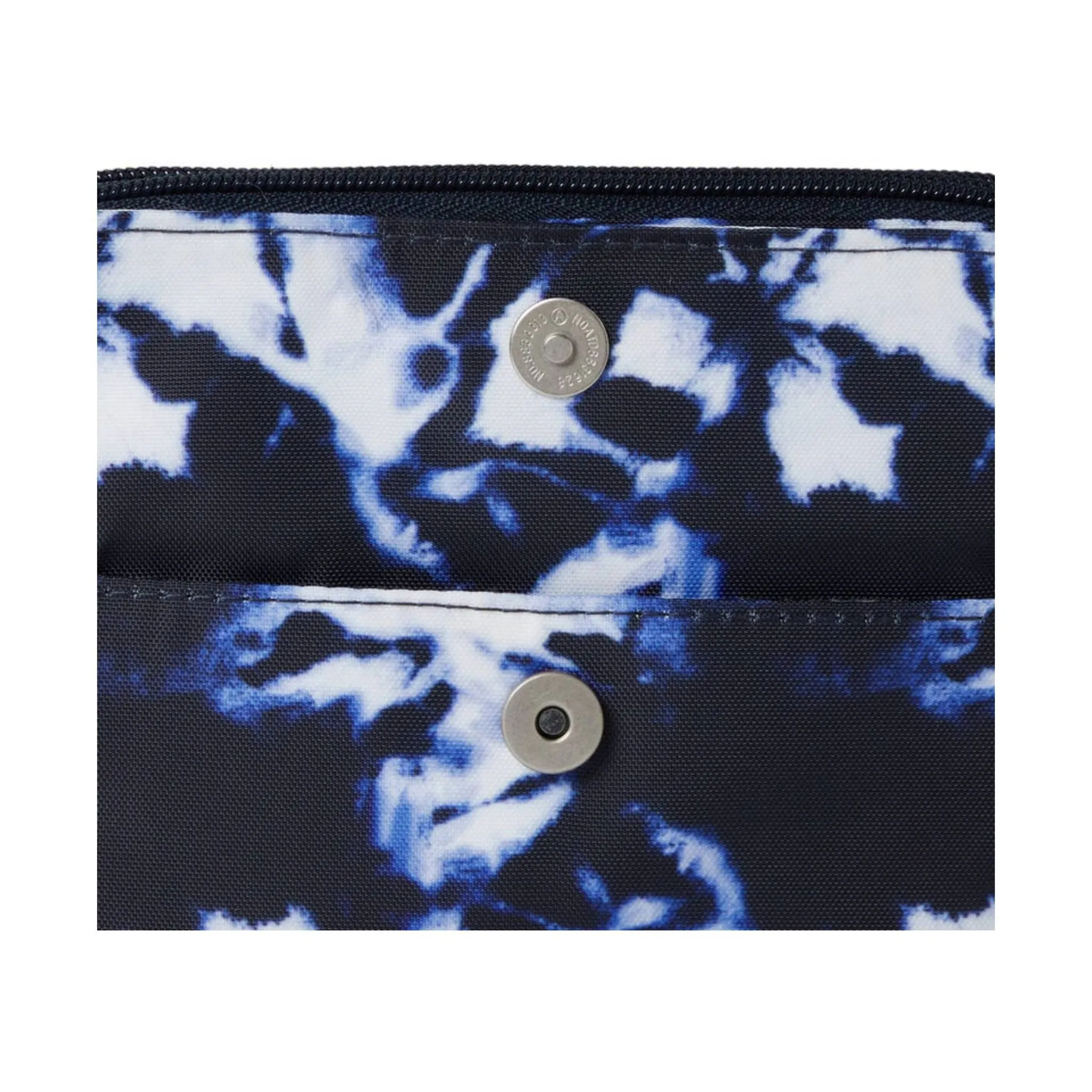 Baggallini Modern Everywhere Mini - Navy Ink Tie Dye