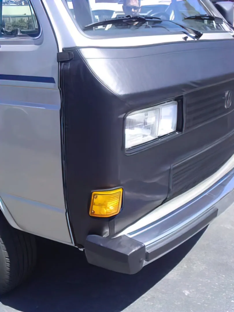 Bra (GW Steel Bumpers or Chrome Bumper & Square Headlights) [Vanagon]