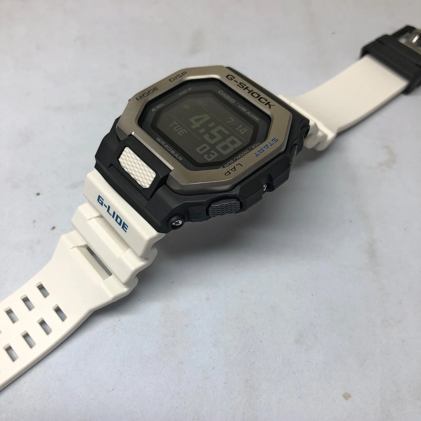 Casio G-SHOCK G-LIDE GBX-100-7 White Surfer Men's Tide Watch