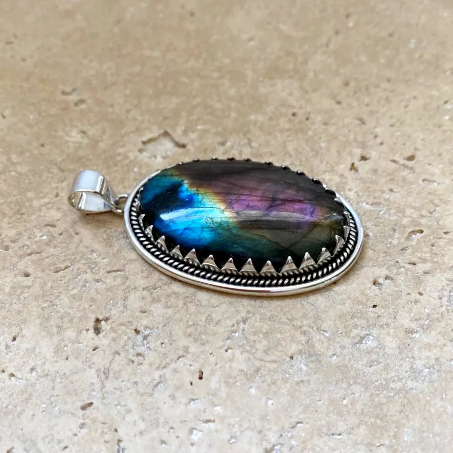 Labradorite Pendant - Anjali