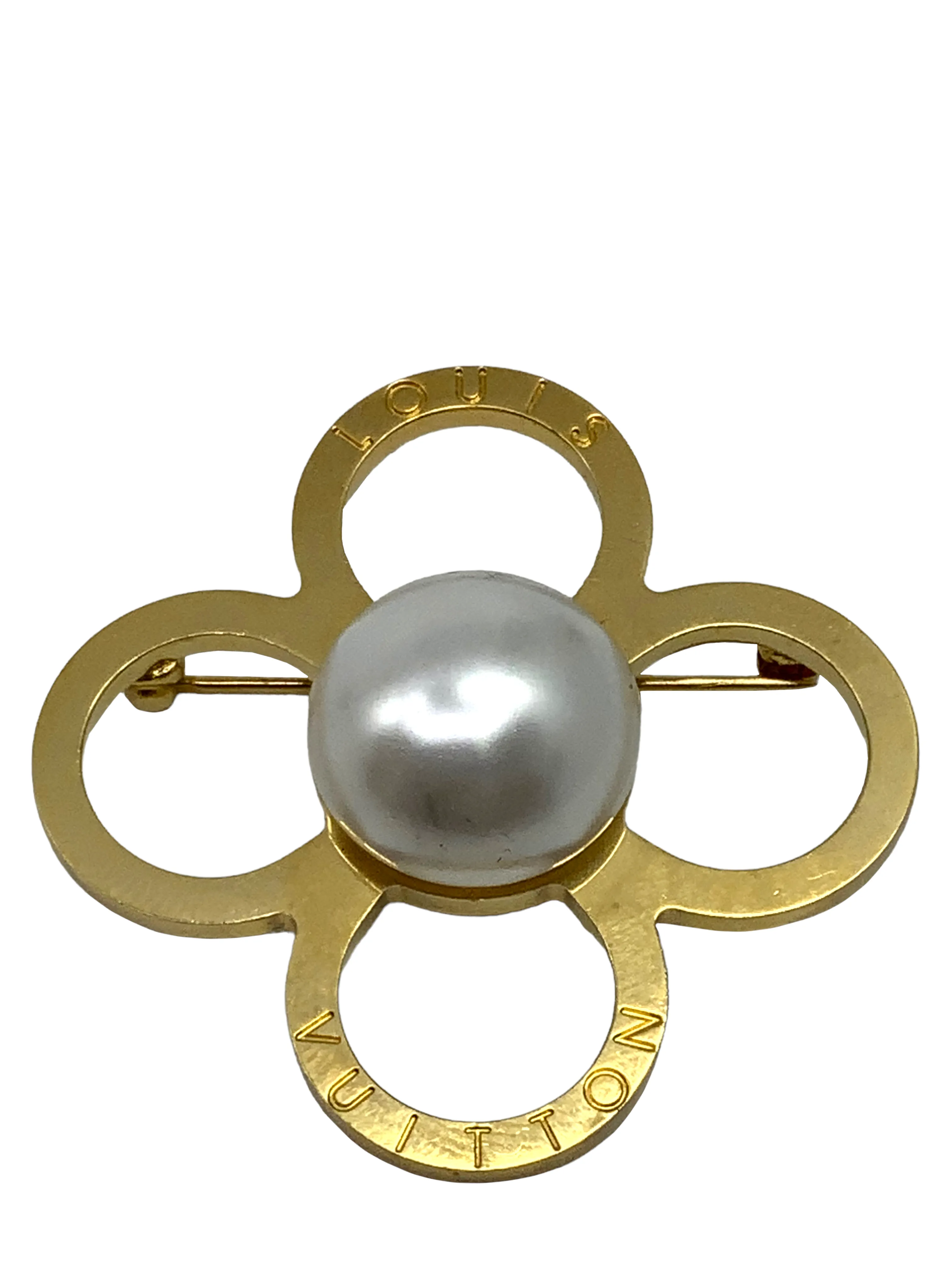 Elegant Louis Vuitton Monogram Flower Pearl Brooch Pin – Luxurious Designer Accessory