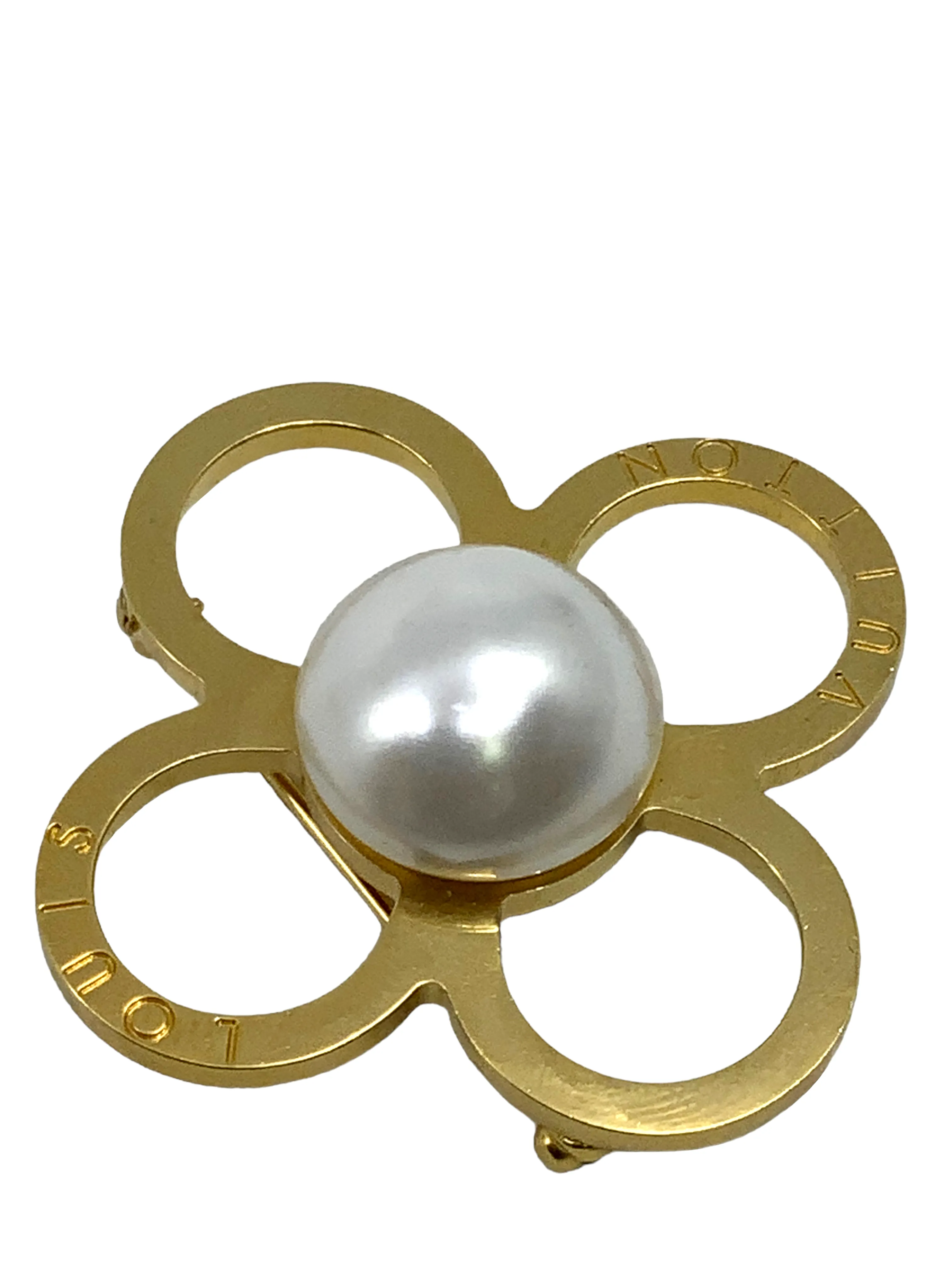 Elegant Louis Vuitton Monogram Flower Pearl Brooch Pin – Luxurious Designer Accessory