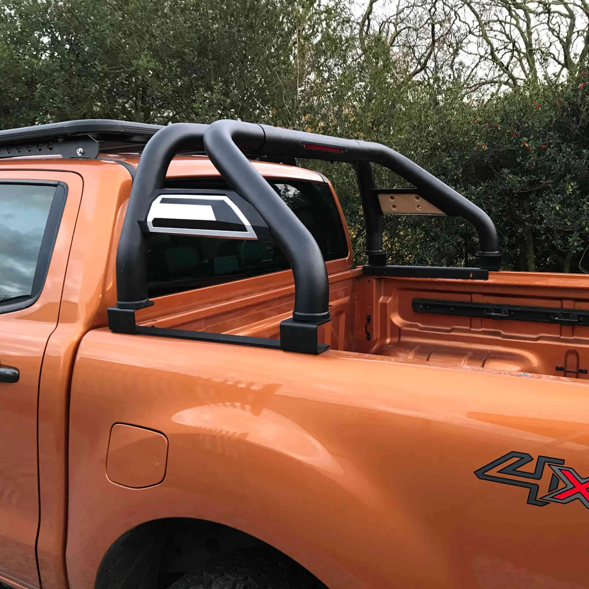 Tonneau Cover Compatible Side Infill Roll Sports Bar for Isuzu D-Max 2002-2007