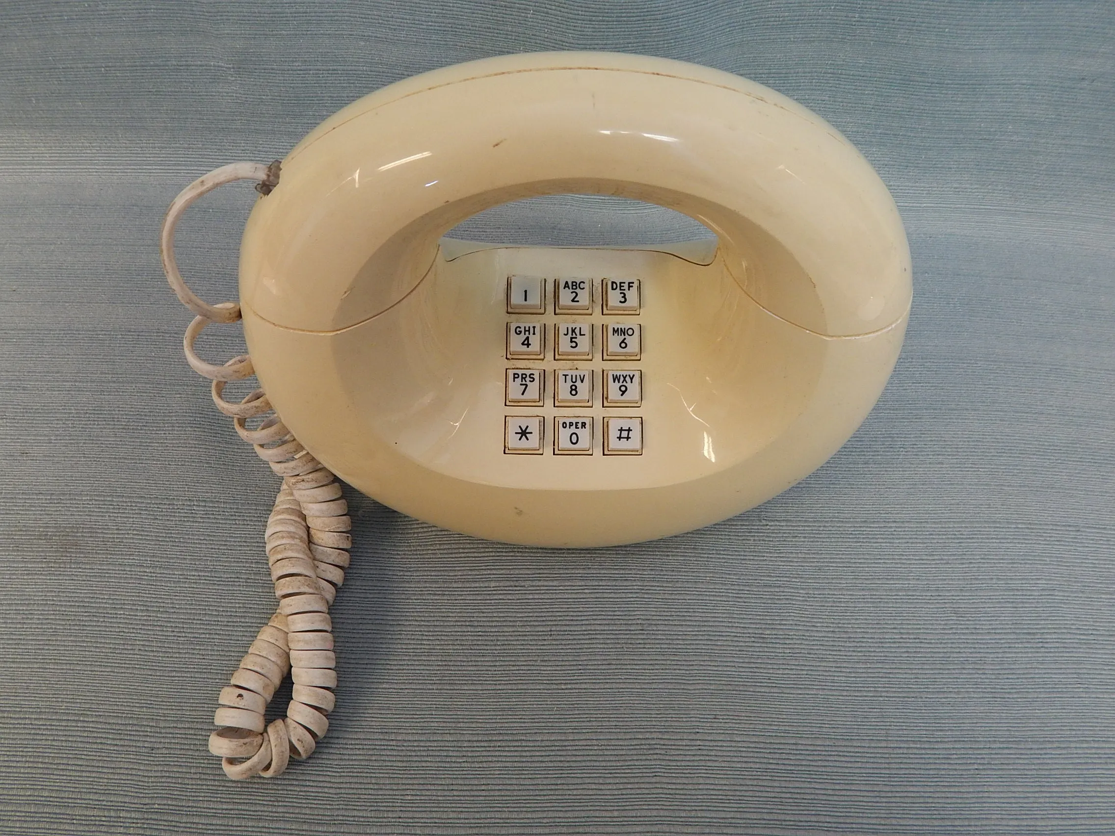 Western Electric Cream Sculptura Touch Dial Phone - Non-working